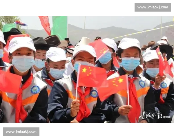 黄河抢渡赛玛沁站圆满收官 中外健儿逐浪高原水域 黄河抢渡赛玛沁站圆满收官 中外健儿逐浪高原水域