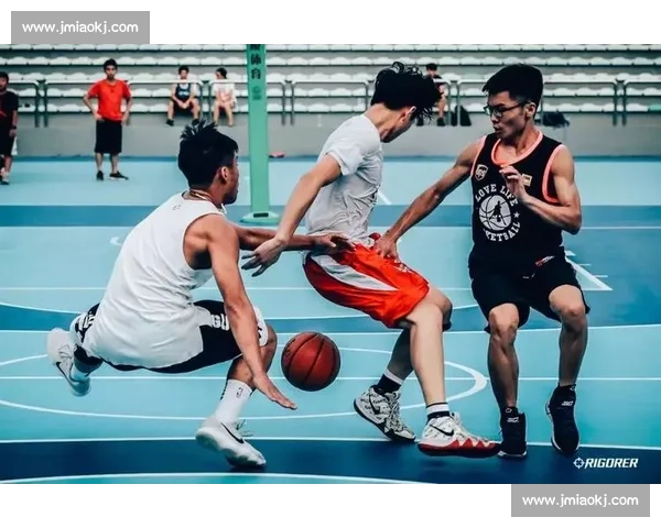 野球场强者信号：这几类人一出场就藏不住